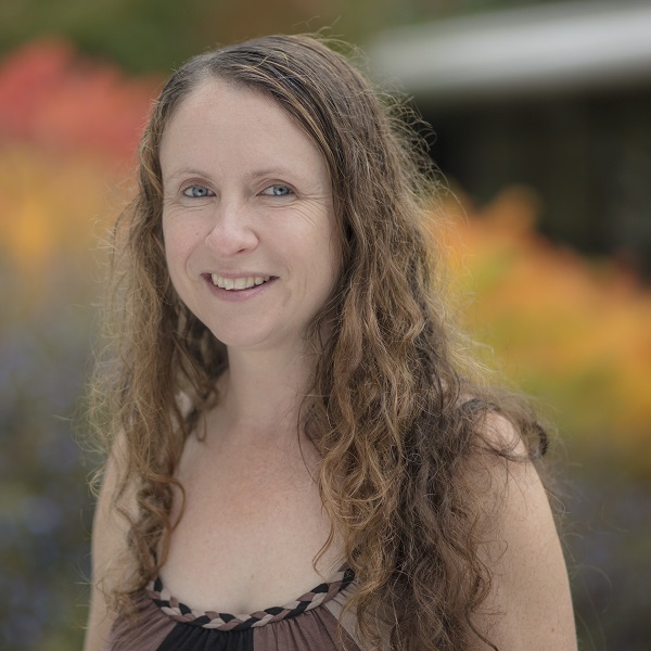 Dr Lynne Callaghan